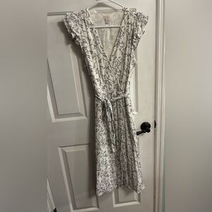 100% cotton a new day White Floral Midi Wrap Dress